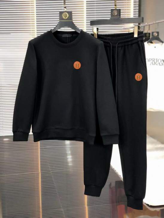 Picture of Hermes Sweater Suits _SKUHermesM-5XLkdtn0840466